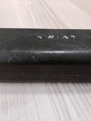 Θήκη γυαλιών μαύρη μεγάλη σαν καινούργιο με πανάκι καθαρισμού