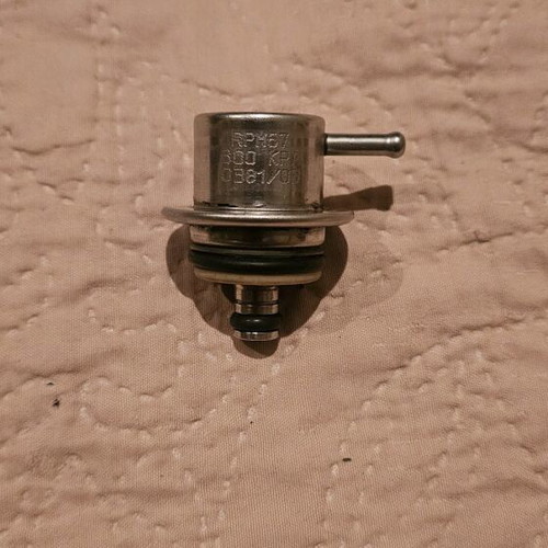 RPM67 Weber fuel pressure regulator like new