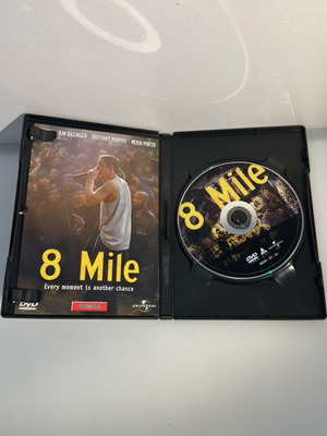 8 Mile DVD like new with Kim Basinger, hip hop