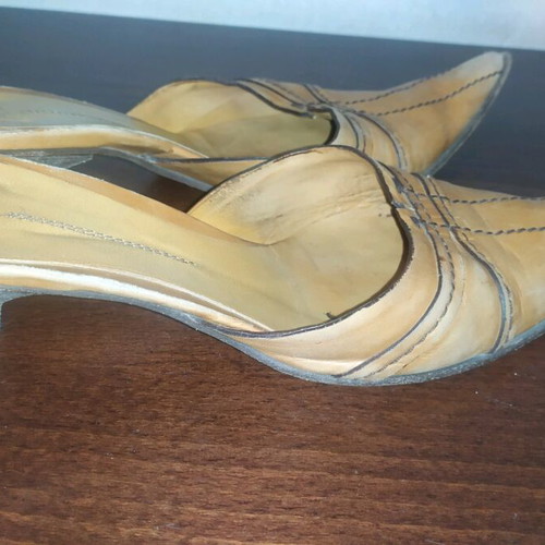Brown high heel shoe size 39 used with minimal wear
