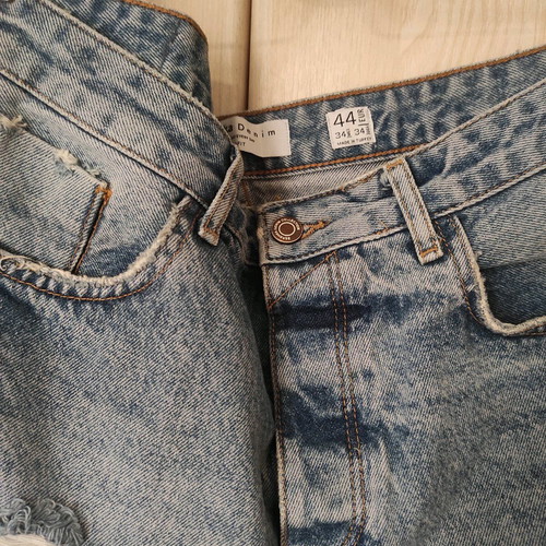 Bermuda slim fit size 44 like new