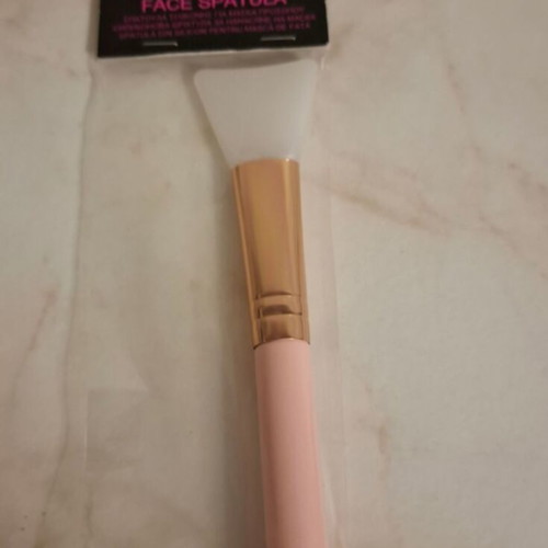 Makeup tools new, unused in packaging