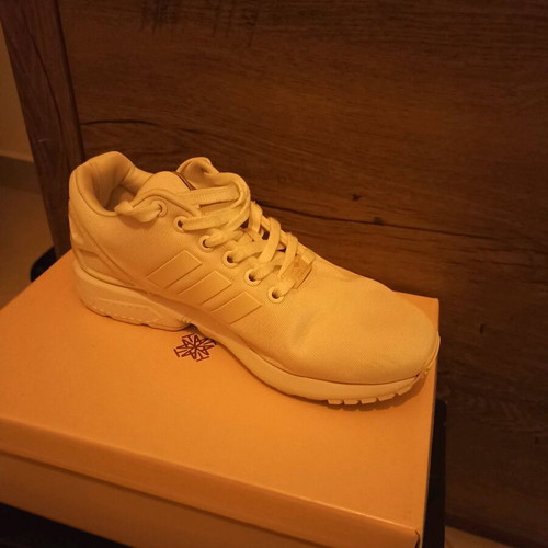 Adidas Torsion αθλητικά σαν καινούργια, λευκά, μέγεθος 39