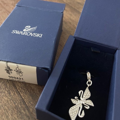 Charm necklace Swarovski used in excellent condition