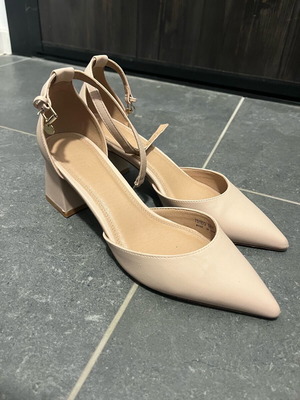 Mohito heels like new, size 38, beige
