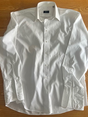Boss white dress shirt large, like new, 100% cotton, French cuffs