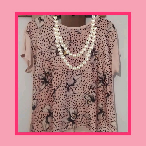 Blouse like new with colorful patterns, size L