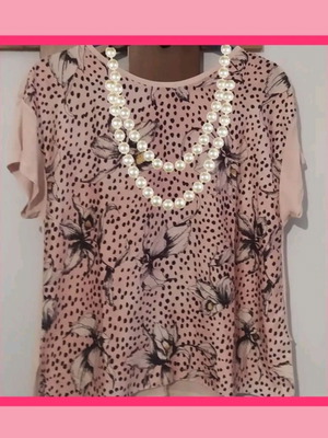 Blouse like new with colorful patterns, size L