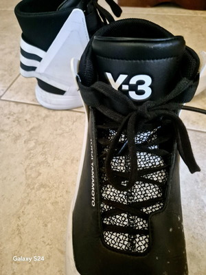 Y-3 Yohji Yamamoto BBall Tech Adidas basketball shoes size 44, gently used