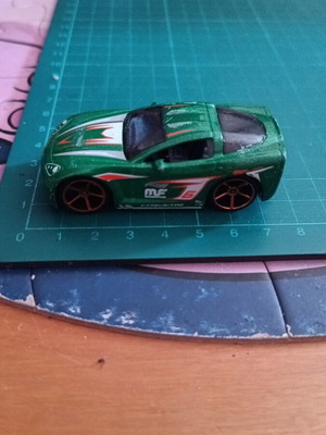 Hot Wheels Tooned C6 Corvette 2018 παιχνίδι αυτοκίνητο