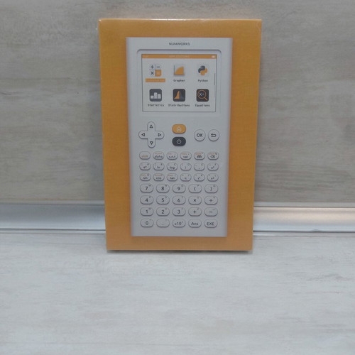 NumWorks Graphing Calculator with Python, new