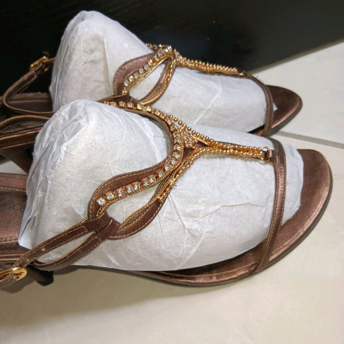 Beatrice Estel leather bronze sandals with rhinestones like new, size 40