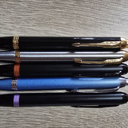 Parker pens like new, various models and quantities