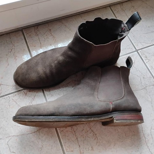 Suede boots used, size 45, genuine leather Greek made