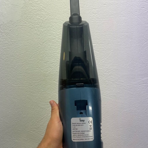 Portable vacuum cleaner like new without charger