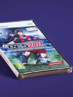 Pro Evolution Soccer 2011 PC DVD, sealed