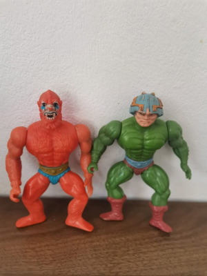 He Man figures 90s used, set of 2