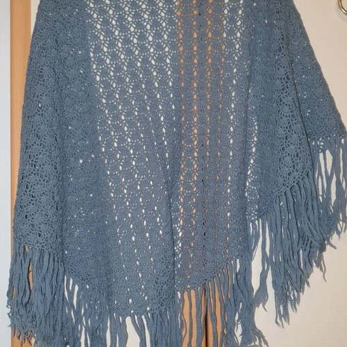 Handmade scarf with fringes like new