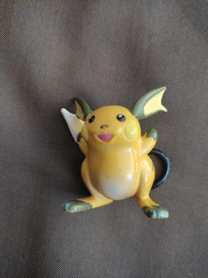 Pokemon Raichu φιγούρα PVC μεταχειρισμένη 1.77" Nintendo Tomy Japan