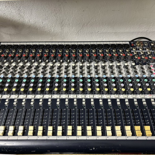 Soundcraft MFXi 20 mixer used, includes power cable