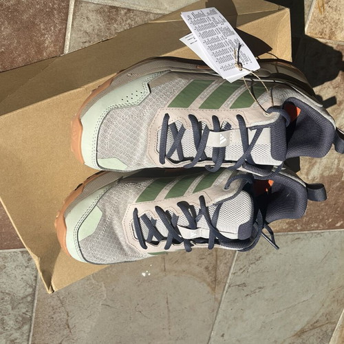 Adidas Terrex sneakers like new, size 39.5, beige