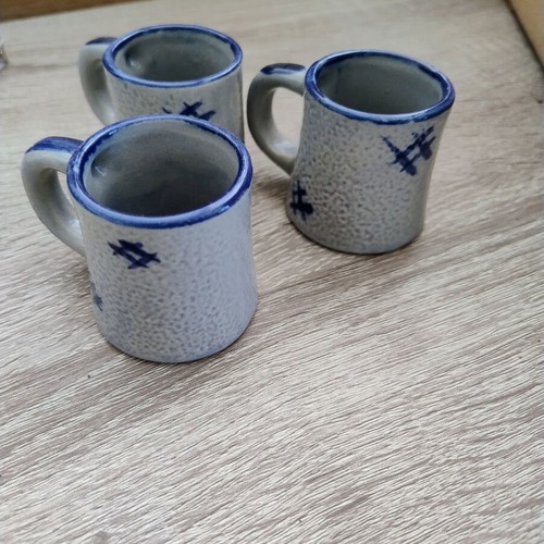 Set of 3 small stoneware cups with saltglaze
