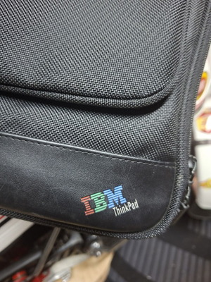 IBM ThinkPad Shoulder Laptop Bag like new, black