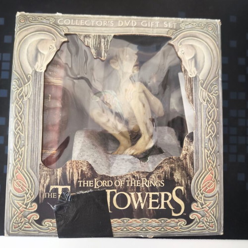 The Lord of the Rings The Two Towers Collector's DVD Gift Set used