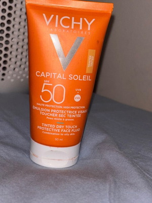 Vichy Capital Soleil Tinted SPF50 αντηλιακή κρέμα προσώπου μεταχειρισμένη, ματ αποτέλεσμα, 50ml