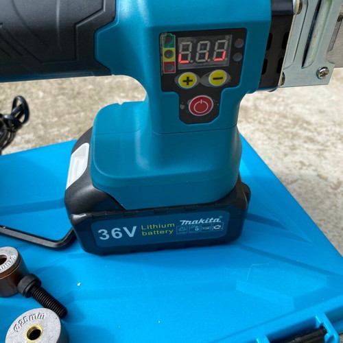 Makita 36V Cordless PPR Pipe Welding Tool with Battery and Accessories