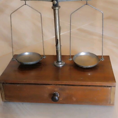 Vintage precision scale used for goldsmiths and pharmacists