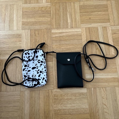 Mobile phone bags used, pack
