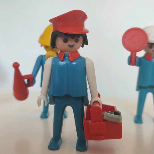 Playmobil firefighters, traffic police and paramedics figures like new, 80s-90s