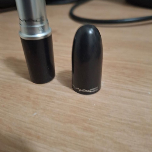Mac Plumful Lipstick new, regular size