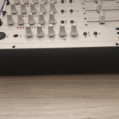 Stanton SMX-401 Professional 3-Channel DJ Mixer nearly new, boxed