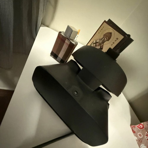 Oculus Rift S used VR accessory for PC with minor controller damage