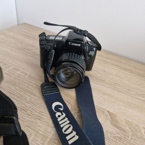 Canon EOS 1000F camera used with case