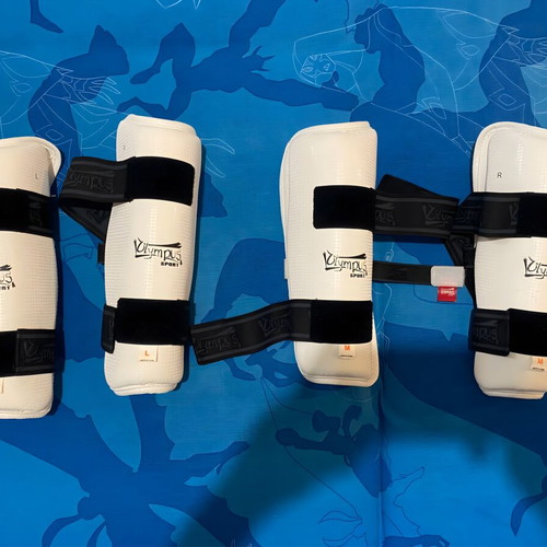 Olympus WT Challenge shin guards like new