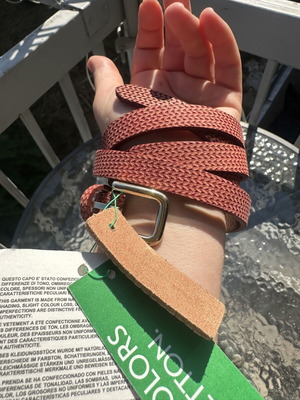 Benetton adjustable red belt, 110 cm