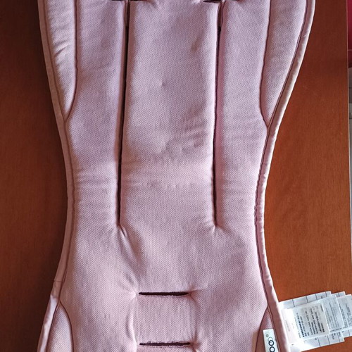 Bugaboo anti-sweat stroller liner used, pink