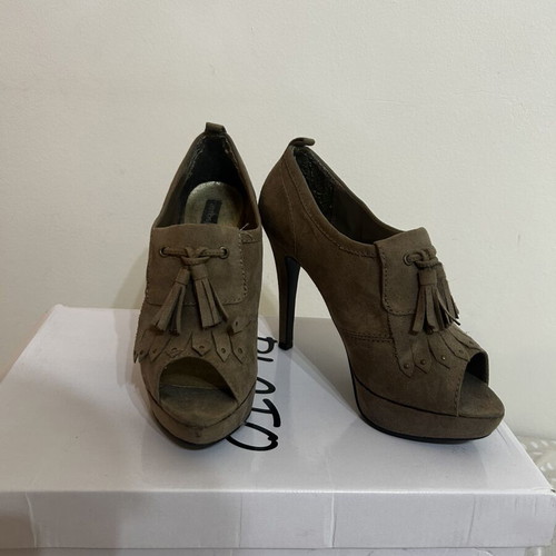 Peep toe ankle boots size 37 like new, gray and brown