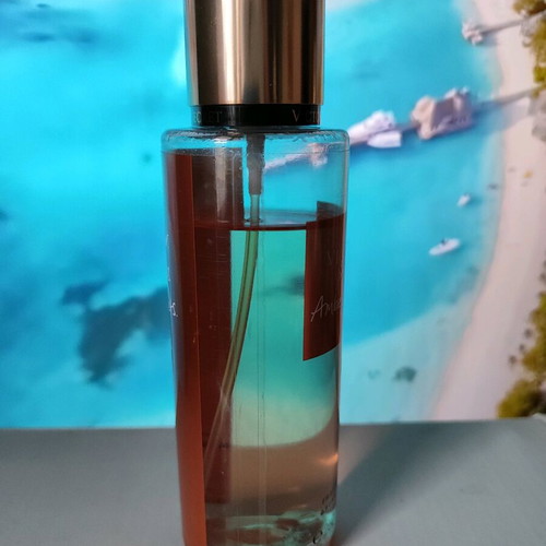 Victoria's Secret Amber Romance Mist used 250ml