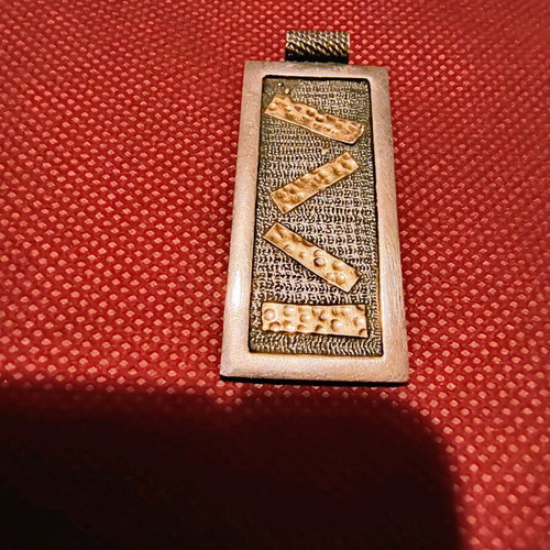 Handmade 925 sterling silver pendant with 4 hammered 14K gold pieces like new, vintage