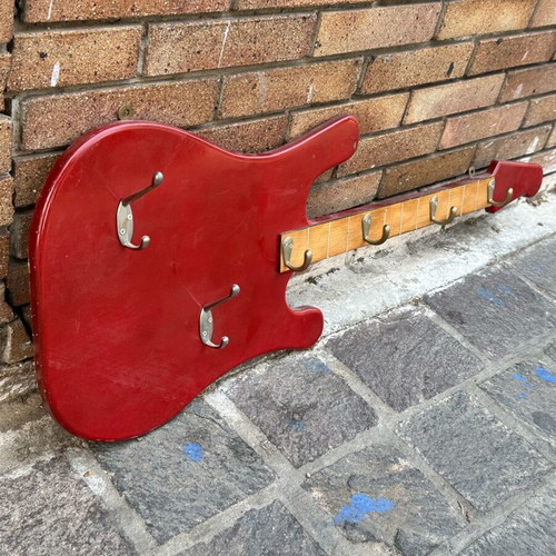 Wall hanger in electric guitar shape used, handmade with metal hooks