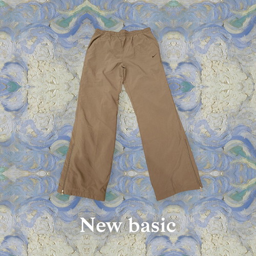 Vintage Nike pants new with tags, brown