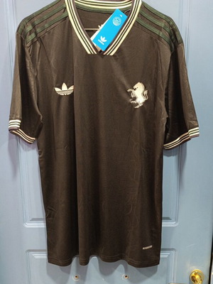 Adidas Juventus jersey new, authentic