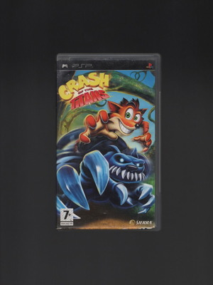 Crash of The Titans PSP игра като нова, екшън
