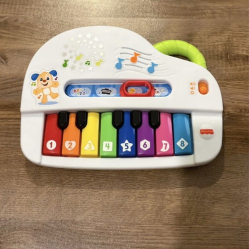 Fisher Price interactive musical piano with lights