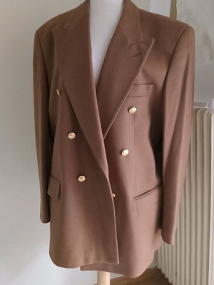 Riccioli coat size 52 like new