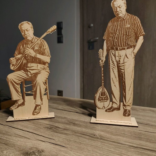 Set of 2 wooden figures Markos Vamvakaris new, rebetiko collection